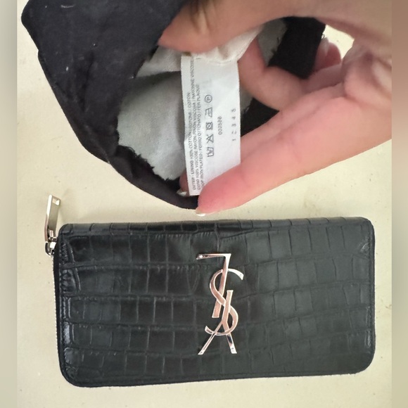 YSL Yves St Laurent Long Wallet, Crocodile Embossed and Shiny Leather🐝🖤 - Picture 6 of 6